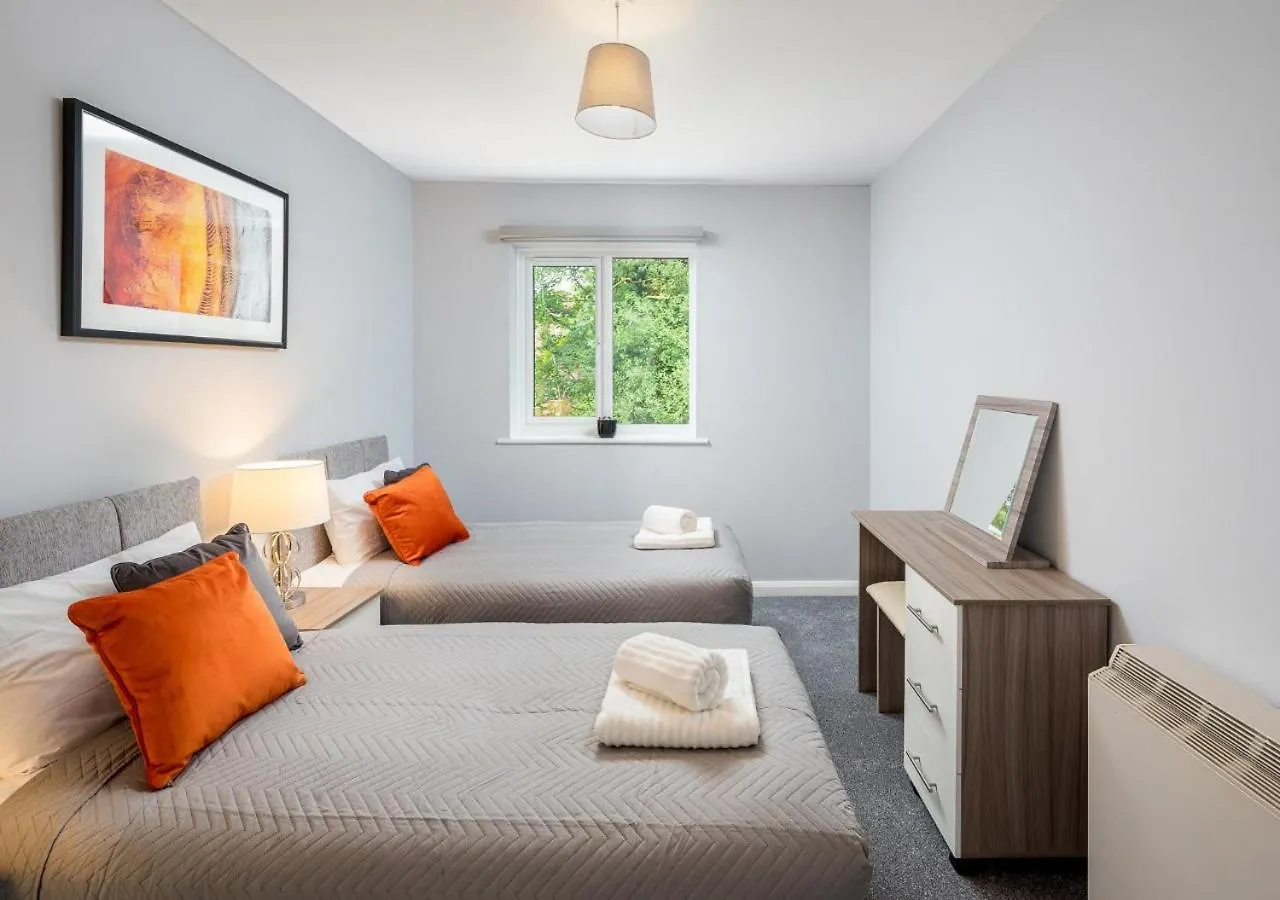 Apartment Crawley 1-Bedroom Near Gatwick Airport With Free Parking Ifield United Kingdom